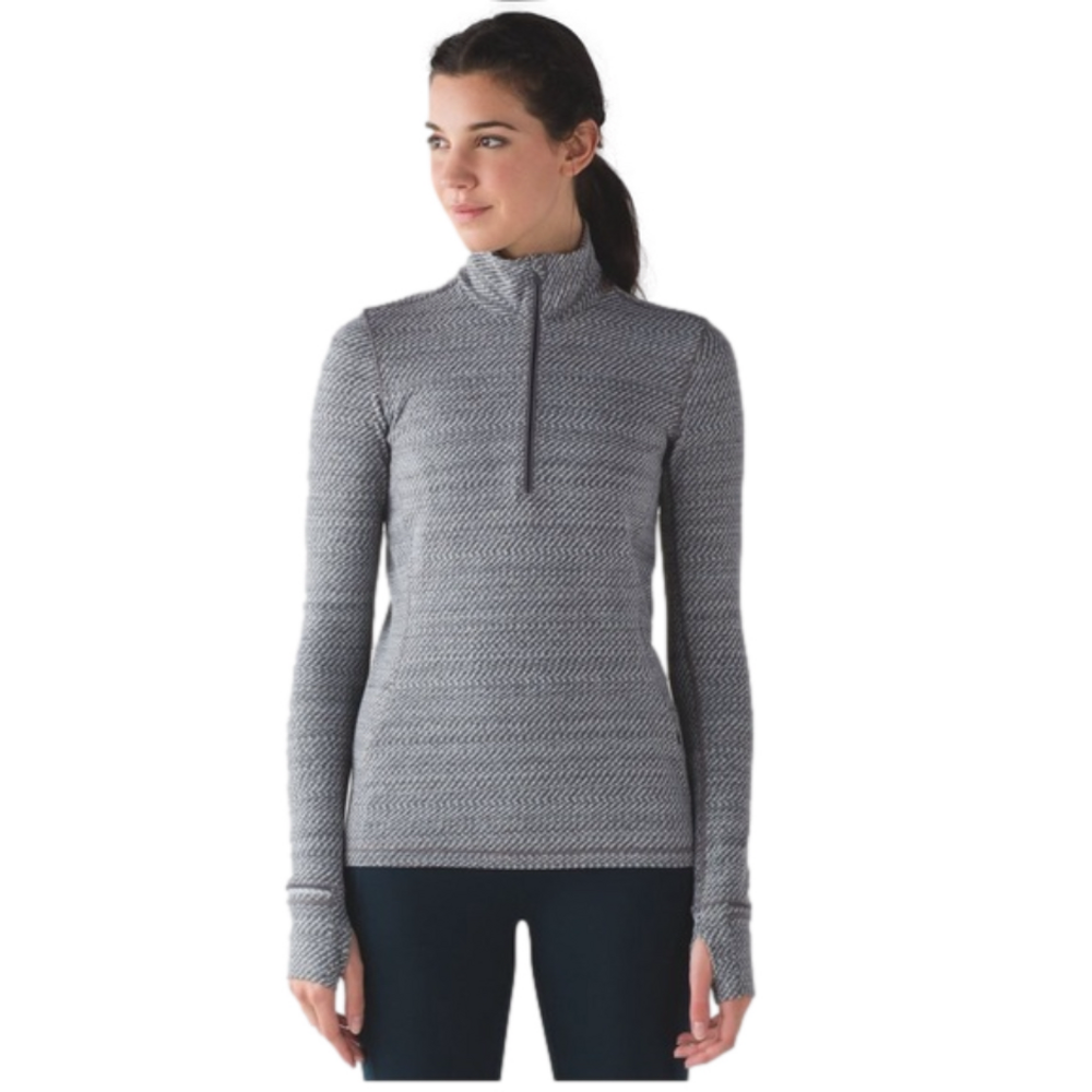 Lululemon Outrun Black and White Pullover